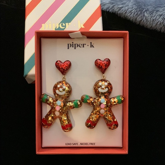 Piper K Gingerbread Man Earrings NIB - Picture 1 of 9